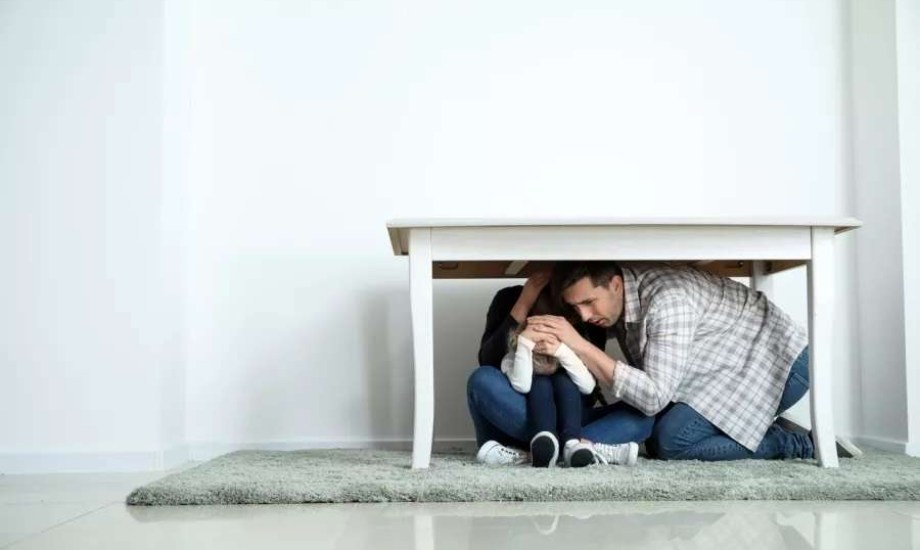 ماذا يحدث للجسم أثناء وبعد الزلازل؟