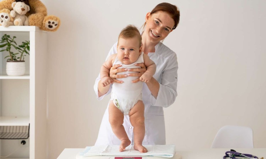 وزن طفلك في السادسة جرس إنذار لـ5 أمراض خطيرة