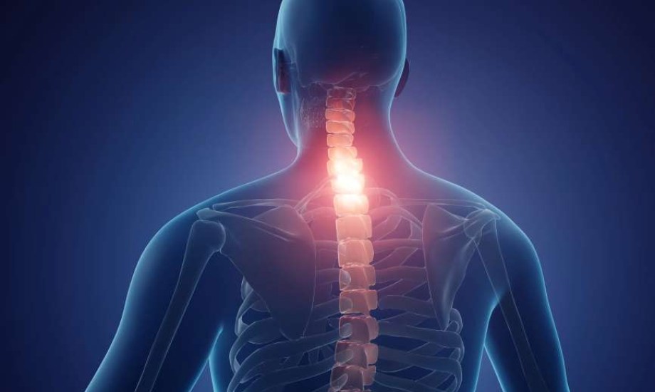 متلازمة خطيرة تُسقط رأس شاب على صدره