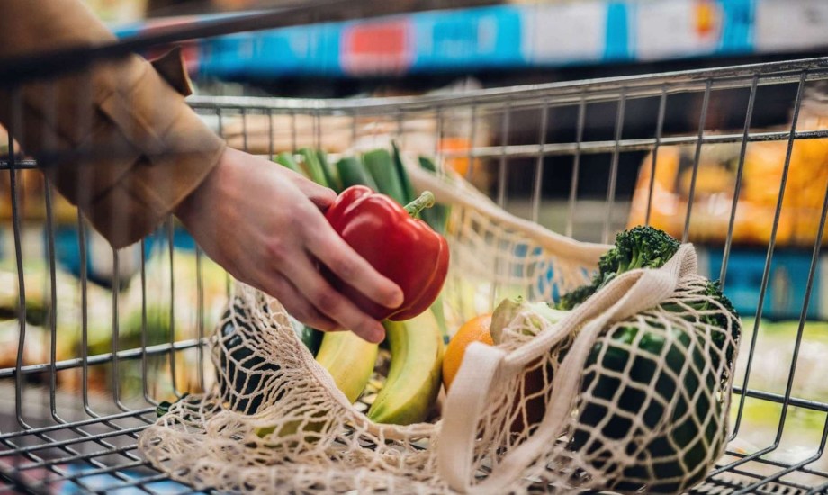 تحذير طبي من 10 فواكه وخضراوات في أمريكا