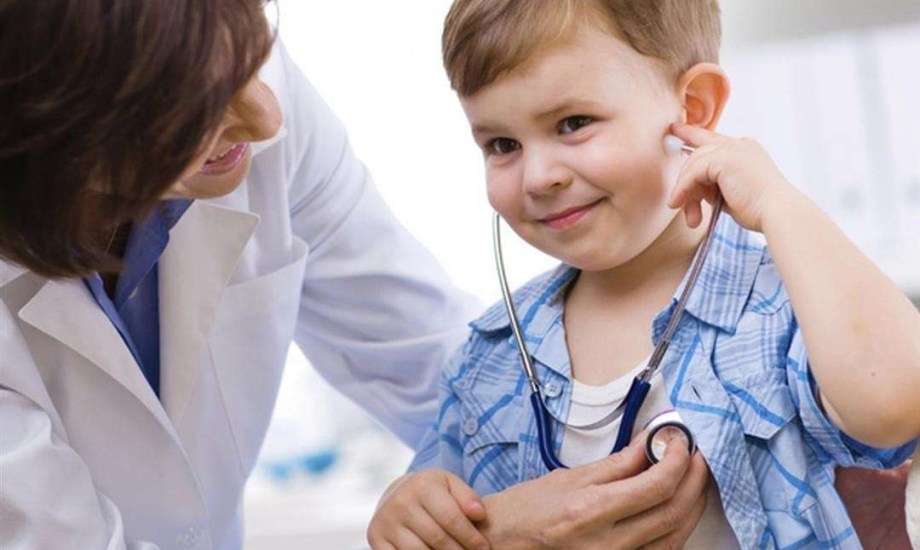 أسباب وأعراض نفخات القلب عند الأطفال