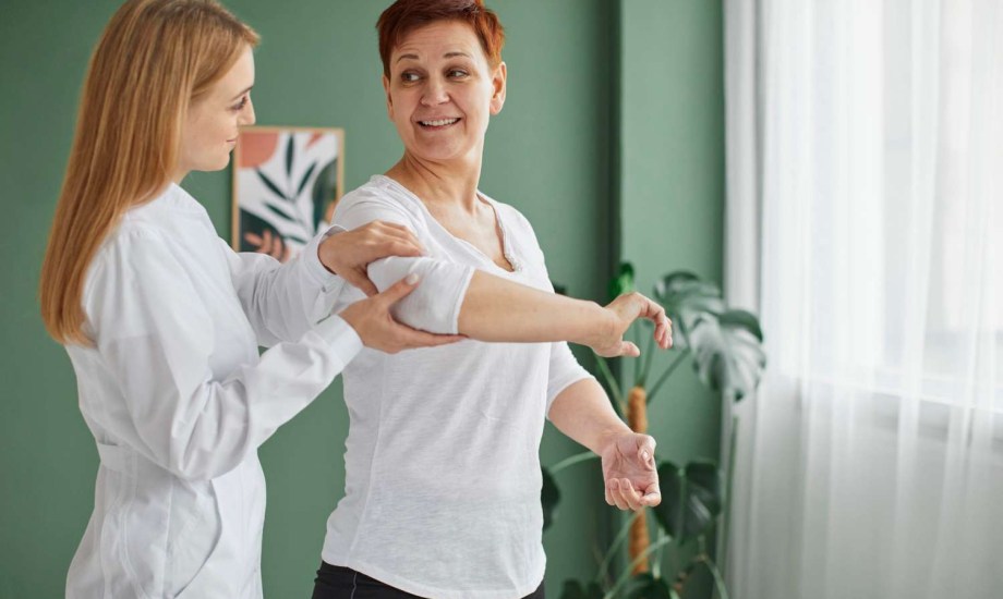 تمارين رياضية لإعادة تأهيل مرضى أورام الثدي