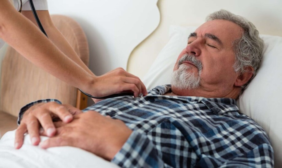 اضطرابات النوم بعد الجلطة.. ما علاقتها بتدهور الذاكرة وتلف الأوعية الدماغية؟