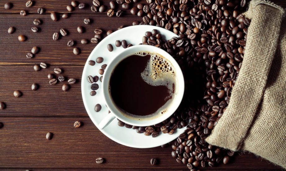 كيف يؤثر الكافيين على دماغك أثناء النوم؟