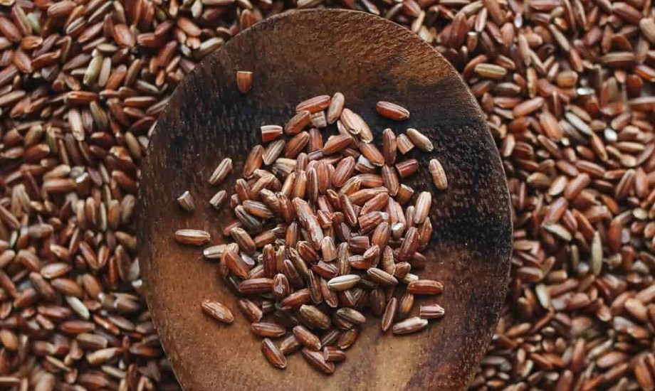 3 مخاطر للإفراط في تناول الأرز البني