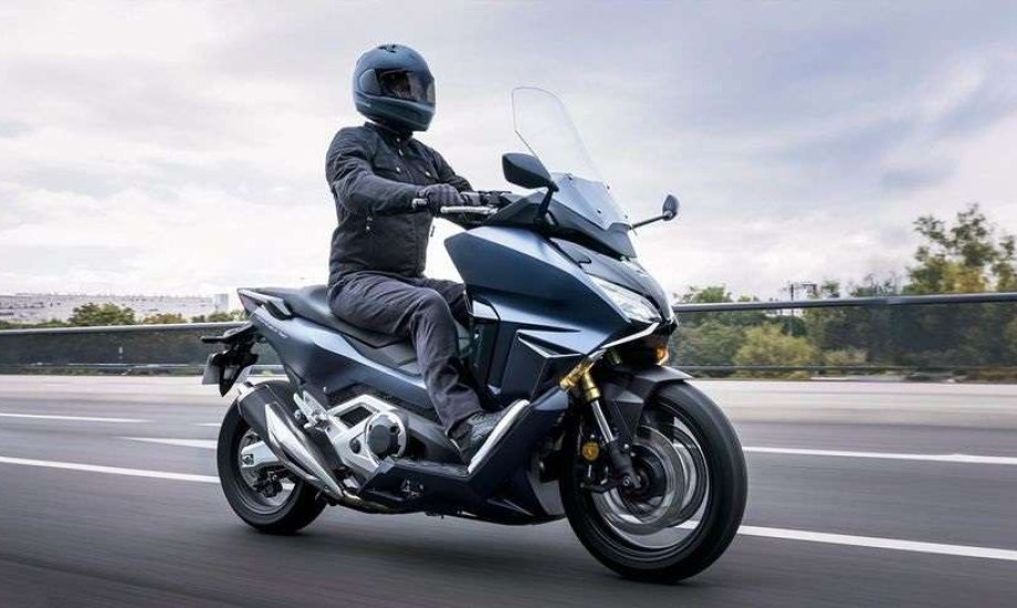 ركوب الدراجات النارية يعزز التركيز ويعالج التوتر