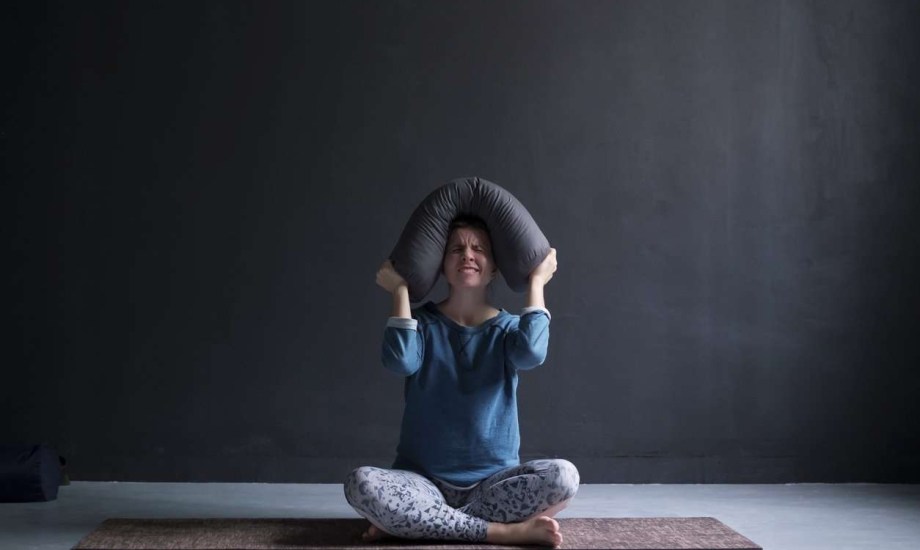 يوجا الغضب.. مساحة آمنة للتعبير عن المشاعر المكبوتة