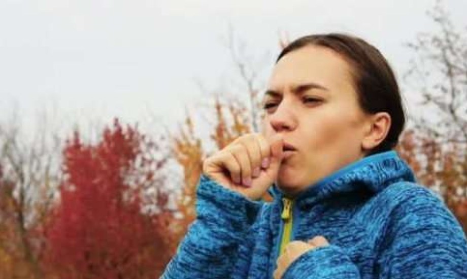 الجري أثناء السعال.. متى يكون آمنا ومتى يجب التوقف؟