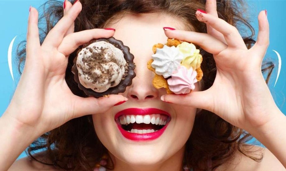 لماذا تشتهي النساء الحلويات أكثر من الرجال؟