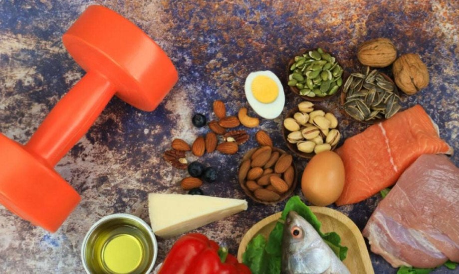 لبناء العضلات.. 6 أطعمة ضرورية للنساء بعد سن الـ35