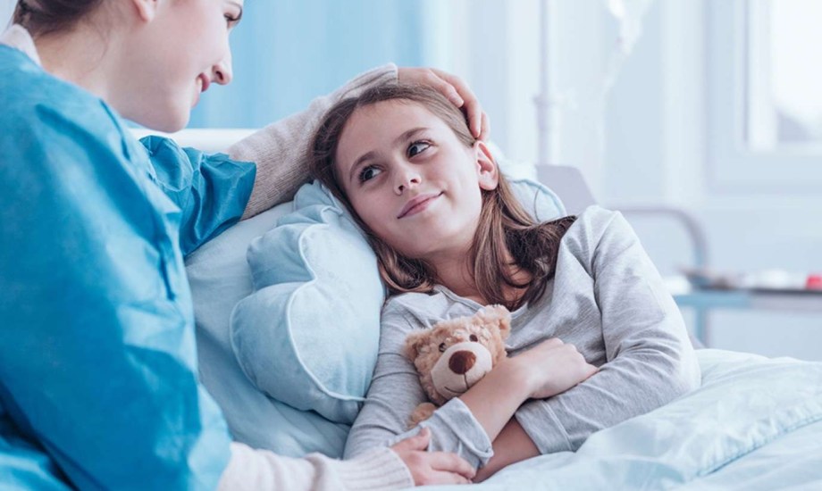 آلام النمو عند الأطفال: حقيقة علمية أم حيلة لتأجيل النوم؟