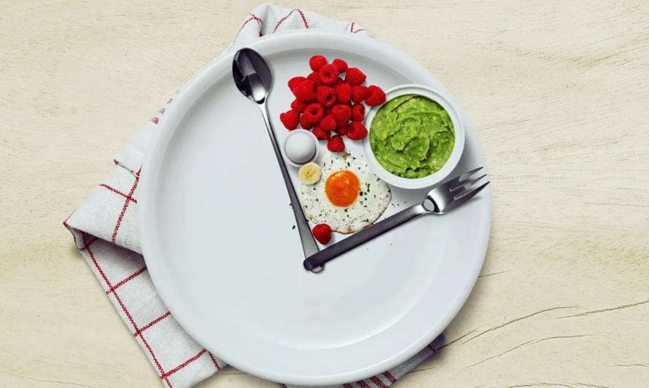 الصيام المتقطع لا يؤثر على النوم أو المزاج