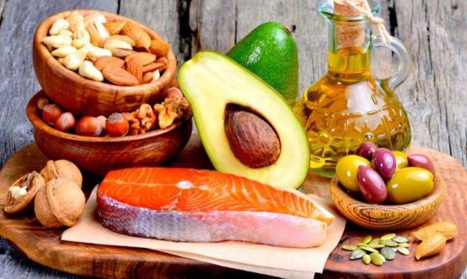 6 نصائح عملية لتقليل الدهون المشبعة في غذائك اليومي