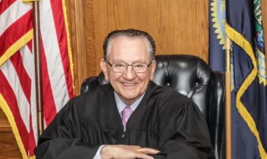 رحيل القاضي الرحيم