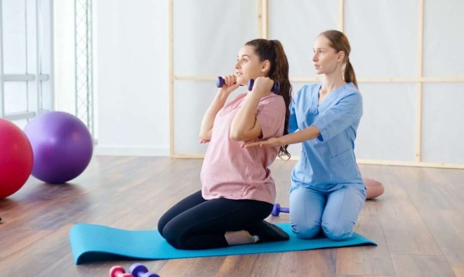 6 فوائد محتملة للعلاج الطبيعي أثناء الحمل