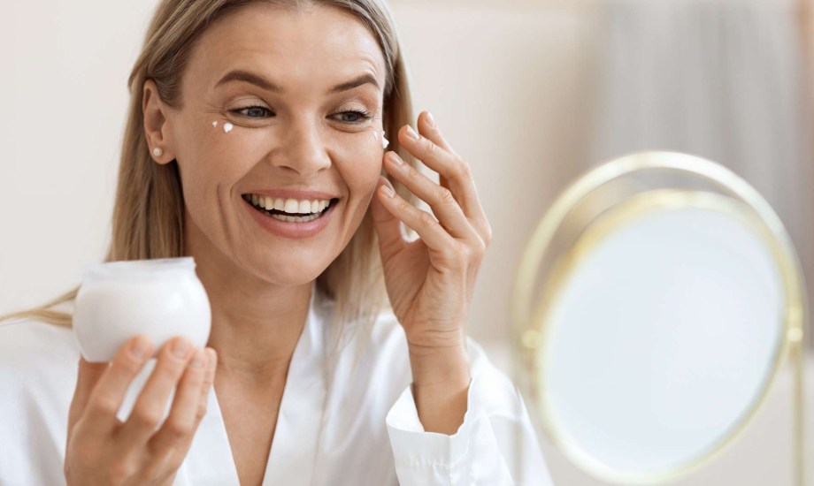 كيف تختارين كريم العين الكوري المناسب لبشرتك؟