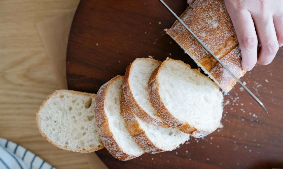 لماذا عليك تناول المكرونة والخبز قبل الجري؟