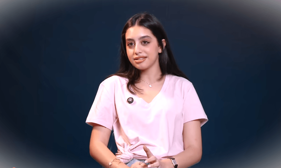 الفنانة ياسمينا العبد