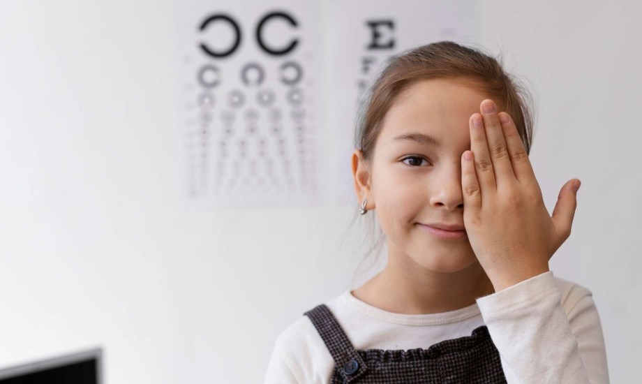 "التهاب الشبكية الصباغي" مرض وراثي يفقد الرؤية الجانبية تدريجياً