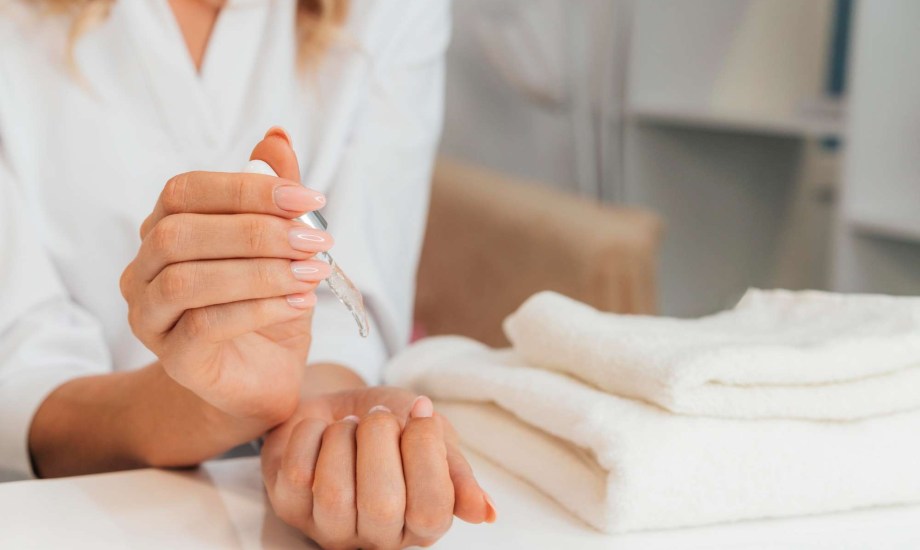 تقوية الأظافر