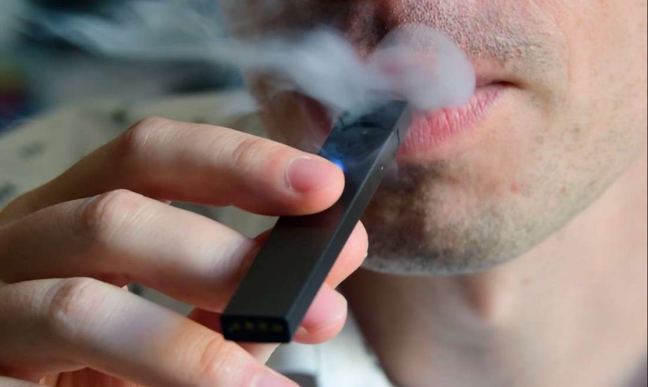 التدخين الإلكتروني