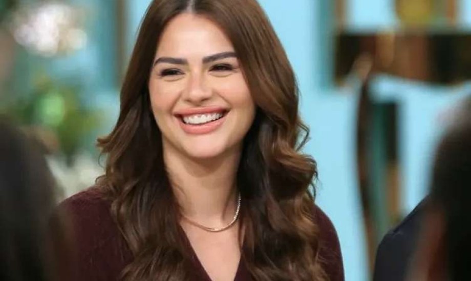 الفنانة هنادي مهنا