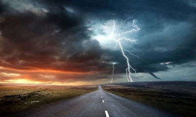 هبوب العواصف الرعدية وانخفاض الضغط الجوي