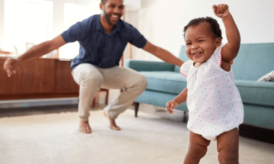 متى يبدأ الأطفال في الرقص؟