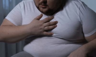 كيف تؤثر دهون البطن والرقبة على تنفس الرجل؟