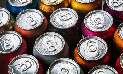 مشروبات الطاقة تحتوي عادة على كميات عالية من السكر والكافيين