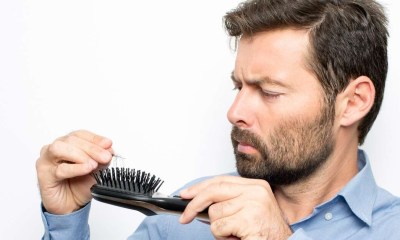 لماذا يلاحظ الرجال تساقط شعرهم أكثر بعد الصيف؟
