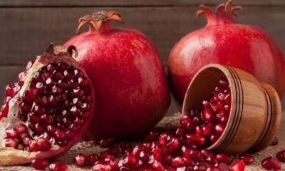 لصحة قلبك وعقلك.. اكتشف الفاكهة الأقوى بين الرمان والتوت الأزرق