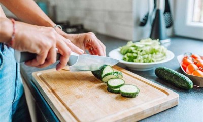 تناول الخيار قبل أم بعد الوجبات