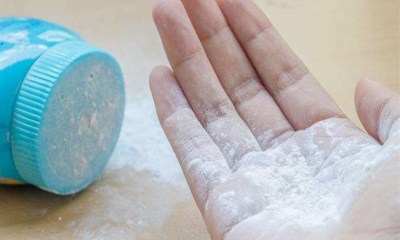 فوائد بودرة التلك للرجال