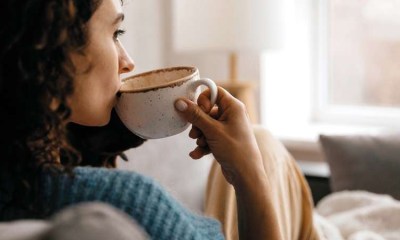 لماذا يجب الحذر من شرب القهوة خلال الدورة الشهرية؟