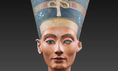 الكحل يزين تمثال نفرتيتي