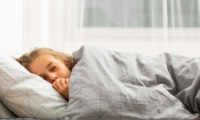 تحسين نوم طفلك