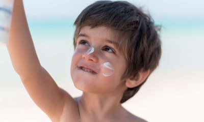 استخدام واقي الشمس للأطفال