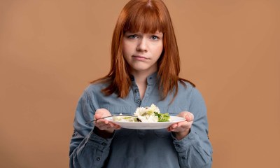 اضطرابات الأكل والقيء المتعمد .jpg