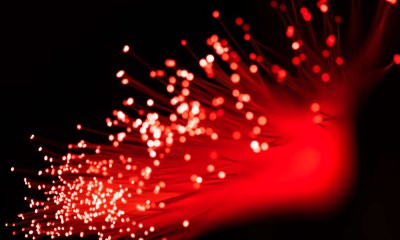 أجهزة الليزر بالضوء الأحمر