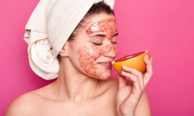 استخدام مقشرات الوجه