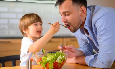 النظام الغذائي للأب قد يفسر امتلاء فخذي الأطفال