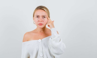 ظهور بقع جافة على بشرة الوجه