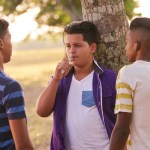 مخاطر السجائر الإلكترونية على المراهقين