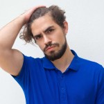 كم مرة يجب على الرجال ترطيب شعرهم؟