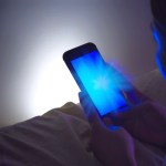 تأثير الإضاءة الزرقاء على نوم الطفل 