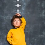 أسباب وأعراض نقص هرمون النمو عند الأطفال