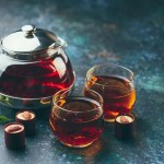 في اليوم العالمي للشاي.. كيف يؤثر السكر على فوائد هذا المشروب العريق؟