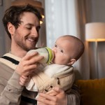 ادرار الحليب عند الرجال 