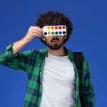 لماذا يرى الرجال الألوان بشكل مختلف؟